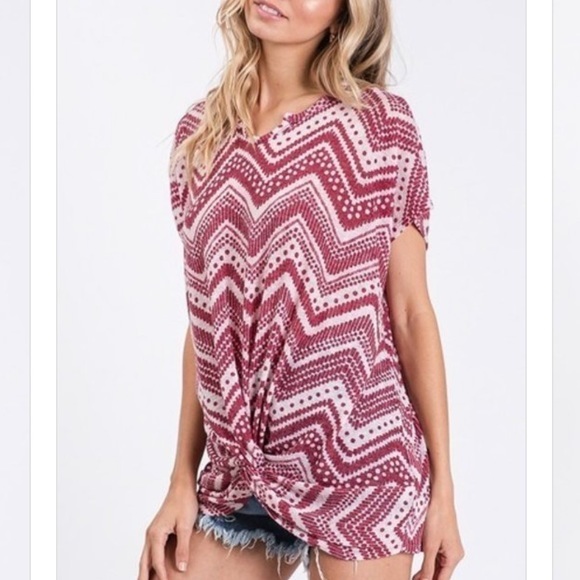 🍷WINE CHEVRON PATTERN TOP - Picture 3 of 5